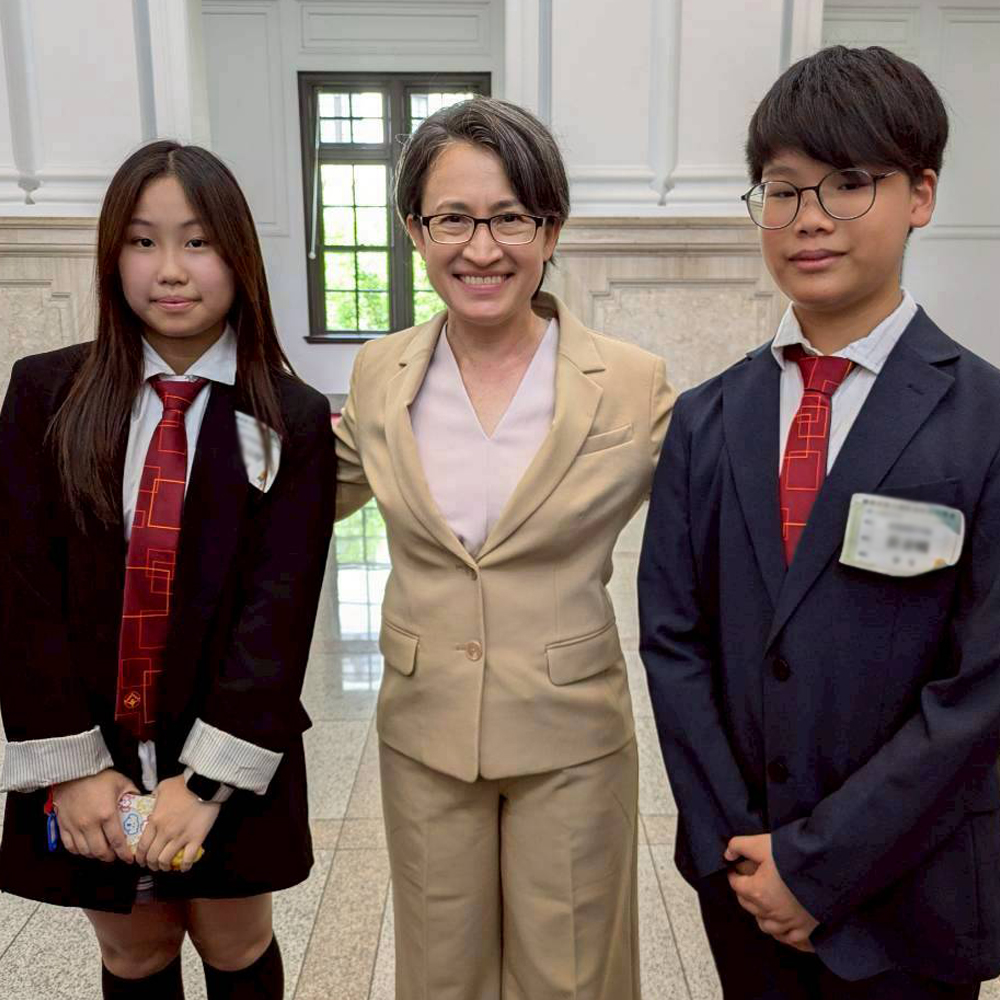 接見國際發明展得獎人＿蕭美琴副總統合影.jpg